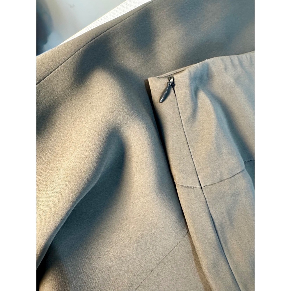 Georgio Armani 100%Silk Gray Lined Skirt Made‎ in Italy XL 44. EUC - Picture 6 of 9